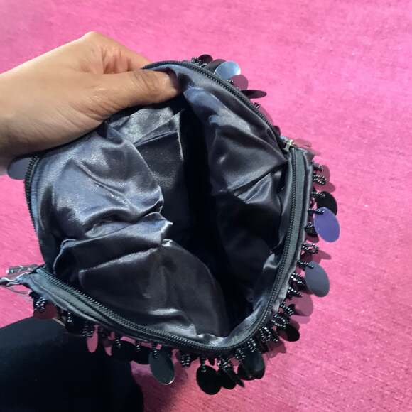 Gun metal silver Sequin Hand Bag - Picture 4 of 5